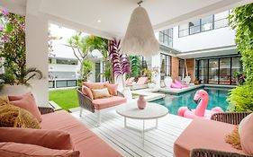 Maison Jolie